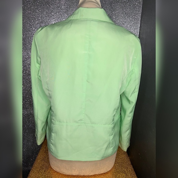 Blazer - Picture 9 of 11